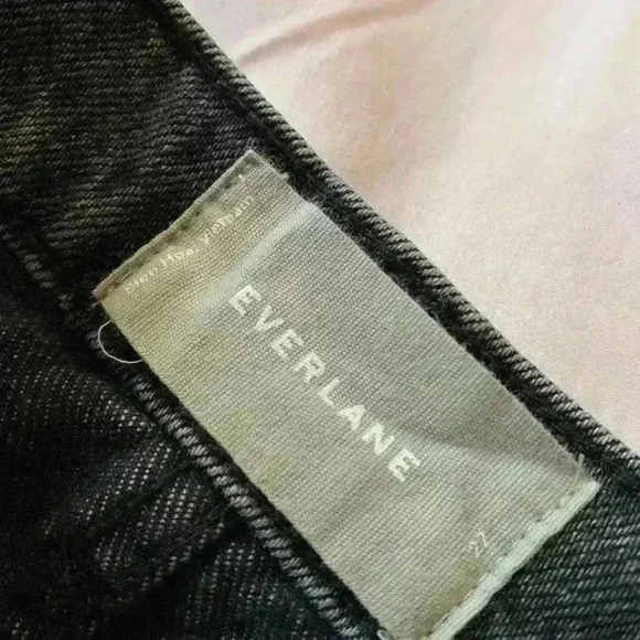 EVERLANE The Denim Jean Raw Hem Mini Skirt in Black Sz. 27 - Picture 5 of 8